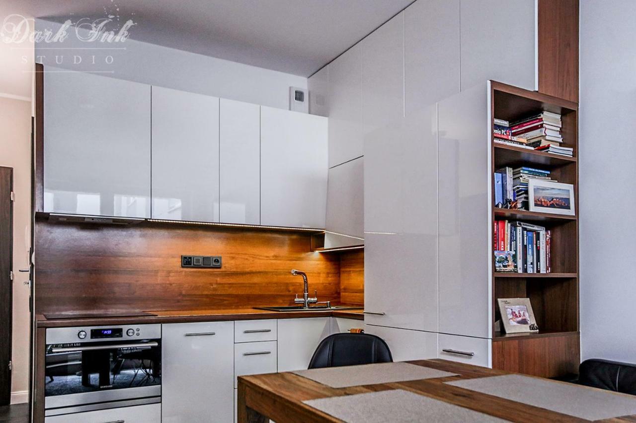 Apartament Business Europa22 Airport Lotnisko Premium Wysoka Jakość Quality Otwarty Dla Gości Biznesowych Niemasowość Izolatorium Bon Turystyczny Sterylne Warunki Kwarantanna Bądź Biurowa Praca Zdalna